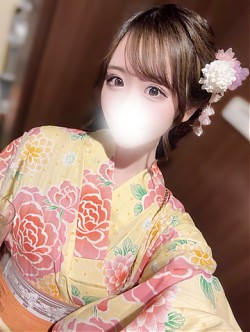 神回　えみりあ
